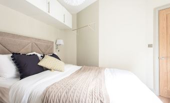 The Mayfair Parade - Trendy 1Bdr Pied-a-Terre in Central London