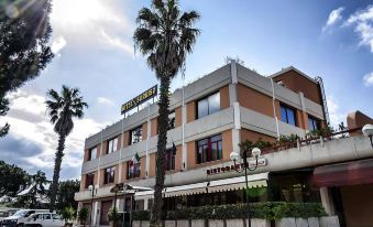 Hotel Sorriso - Housity