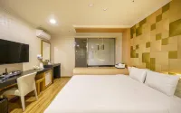 Changwon Jungangdong Hotel Central Hotels in Changwon-si