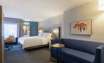 Holiday Inn Express & Suites Greensboro-(I-40 @ Wendover)