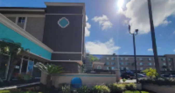 聖迭戈貝斯特韋斯特酒店及套房-動物園/海洋世界區