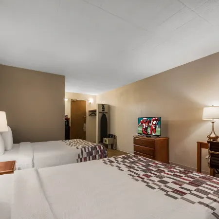 Red Roof Inn & Suites Newark - University