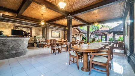Cafe Wayan Cottages Senggigi Отели в г. Західний Ломбок