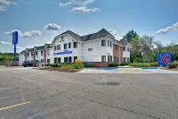 Motel 6 Glenview, IL - Chicago North Hotels in Prospect Heights