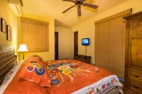 Casa Corazon FN 164 Hotel dekat Malecon