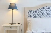 Central Room with Balcony and Amazing Sea View 체팔루 호텔