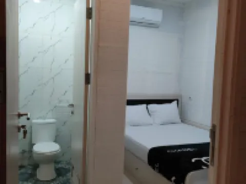 Cahaya Losmen Sragen Syariah Hotel di Sragen