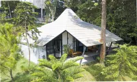 Villa Marcolina 57 Bogor - 70 Minutes from Jakarta Hotels near SEMAK DAUN VILLAGE