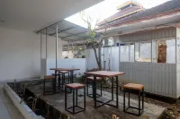 RedDoorz Syariah @ Griya Merbotan Demak Hotel a Demak Sub-District