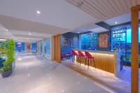 Royale Sarovar Portico Agra - bar