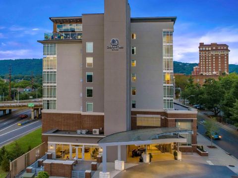 DoubleTree by Hilton Asheville Downtown