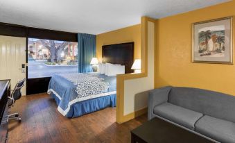 Days Inn & Suites by Wyndham Port Richey