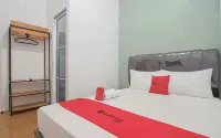 RedDoorz Near Hang Nadim Batam Airport
