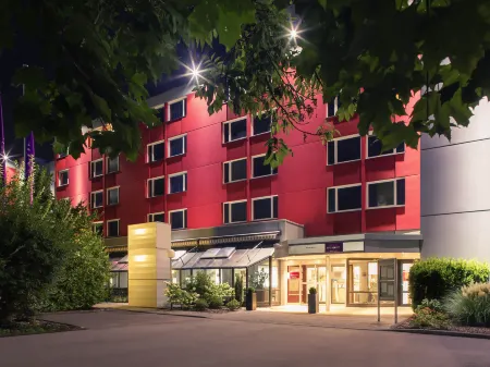 Mercure Hotel Koeln West Отели рядом с достопримечательностью «Deluxe»