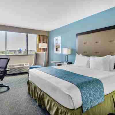 Wyndham Garden Kenosha Harborside Rooms