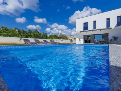 Black&White Hotels in 