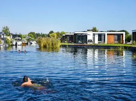 MarinaPark Nieuw Loosdrecht Отели в г. Tienhoven