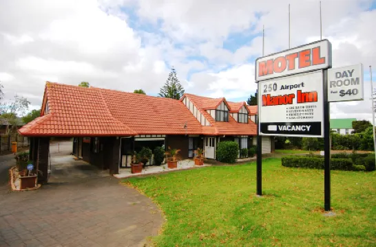 Airport Manor Inn