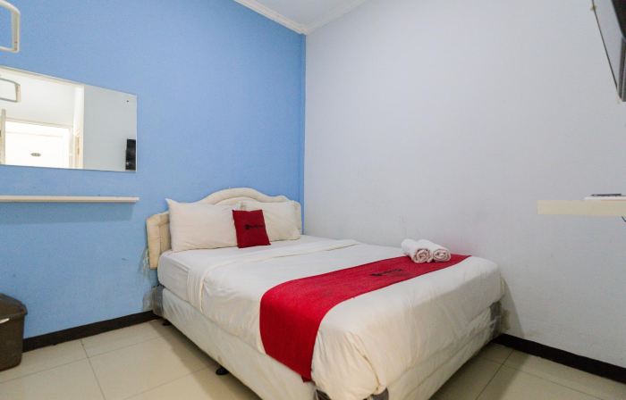RedDoorz @ Garden Boulevard Citra Raya Tangerang