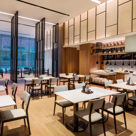 Fairfield by Marriott Dongguan Changping Отели рядом с достопримечательностью «Железнодорожная станция Чанпин»