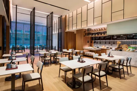 Fairfield by Marriott Dongguan Changping Отели рядом с достопримечательностью «Tangwei Ming and Qing Dynasties Ancient Village»