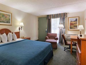 Rodeway Inn Joint Base Andrews Area