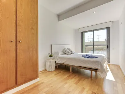 Lizarran Hotels near Castell de Sant Ferran