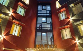 Hary's Aparthotel