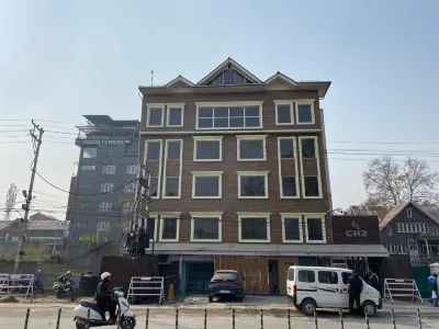 Hotel CH2 Hotels in Sonwar Bagh