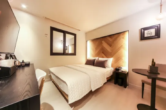 Busan Janglim to Heart Отели рядом с достопримечательностью «Морской пляж Тадэпхо»