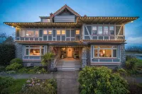 Dashwood Manor Seaside Bed & Breakfast