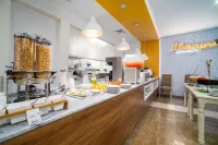 卡利凡爾賽阿佐爾酒店 - 早餐