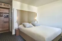 The Originals City Hôtel la Verrière-Yvelines Hotels in Maurepas