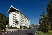 Radisson Hotel Brunei Darussalam - piscina