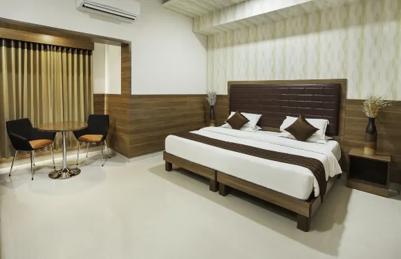 埃納尼亞斯奈斯特酒店