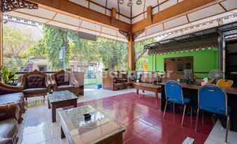 Hotel Wisata Ziarah Sunan Bonang Syariah Mitra RedDoorz