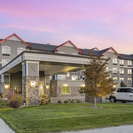 Best Western Plus Peppertree Inn at Omak