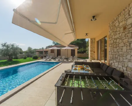 Villa Vatovac Hotels in Tar