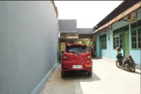 SPOT ON 93611 Kost Pak Suyatno Syariah 2 - parking