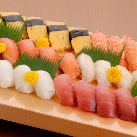 Hotel Sunvalley Izu-Nagaoka Yuyukan Отели рядом с достопримечательностью «Железнодорожная станция Охито»