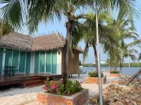 Nov Koh Kong Resort Hotels near Koh Sralau