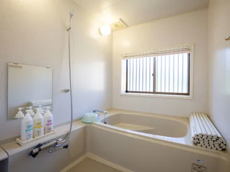 Heart Land Hills in Noto 34 Umi No Okinawa No Ie Отели рядом с достопримечательностью «Notojima Glass Art Museum»