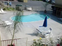 Vagabond Inn Bakersfield South - Pool