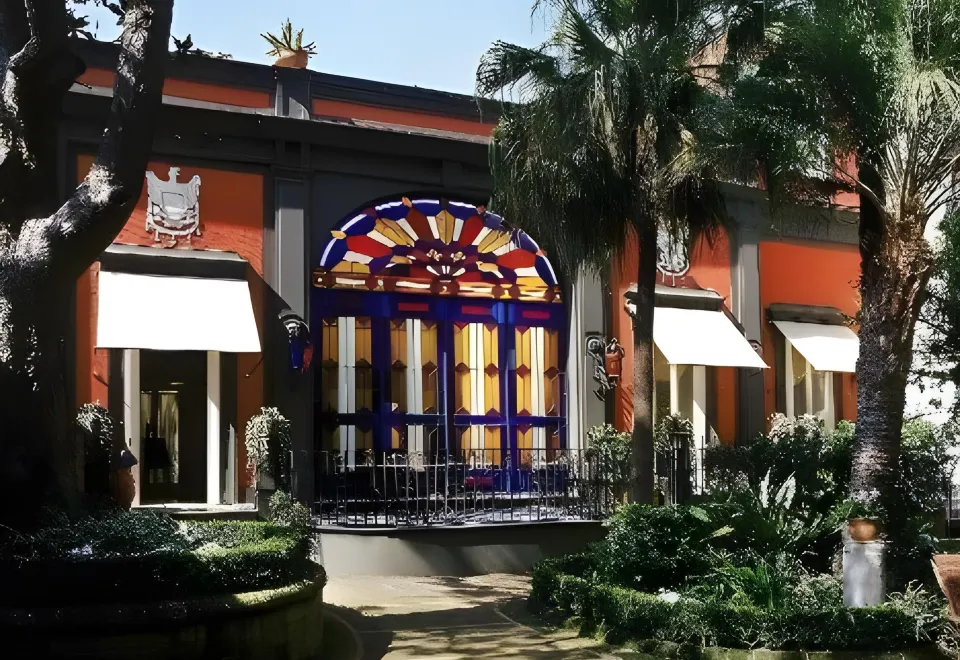 Naples’ Noble Soul: A Guide to the City’s Most Majestic Luxury Hotels