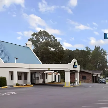 Days Inn by Wyndham Ruther Glen Kings Dominion Area