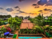 Shining Sand Beach Hotel