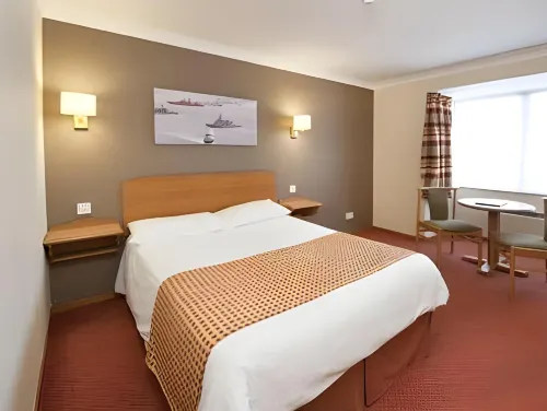 Farmhouse Innlodge by Greene King Inns Hotel di Havant