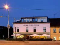 ホテル シャリンガム メンデル博物館周辺のホテル