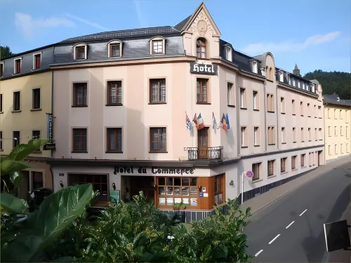 Hotel du Commerce - Restaurant la Table de Clervaux - parking