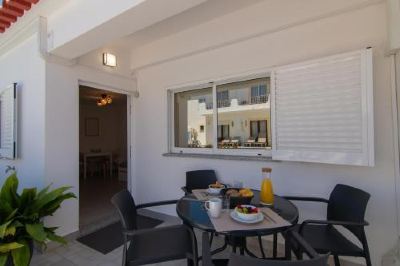 Apartment-Ground Floor Apartments Salomé Photo